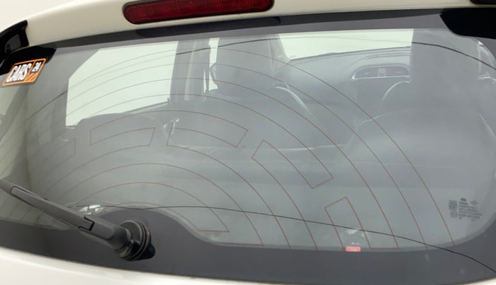 2017 Tata Tiago XZ PETROL, Petrol, Manual, 66,997 km, Rear windshield - Minor spot on windshield