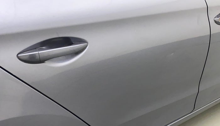 2017 Hyundai Elite i20 SPORTZ 1.2, Petrol, Manual, 65,159 km, Right rear door - Slightly dented