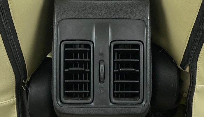 2014 Honda City V MT PETROL, CNG, Manual, 77,619 km, Rear AC Vents