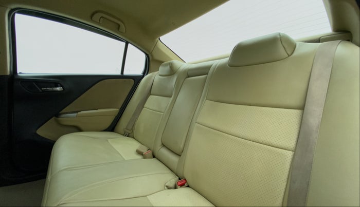 2014 Honda City V MT PETROL, CNG, Manual, 77,012 km, Right Side Rear Door Cabin