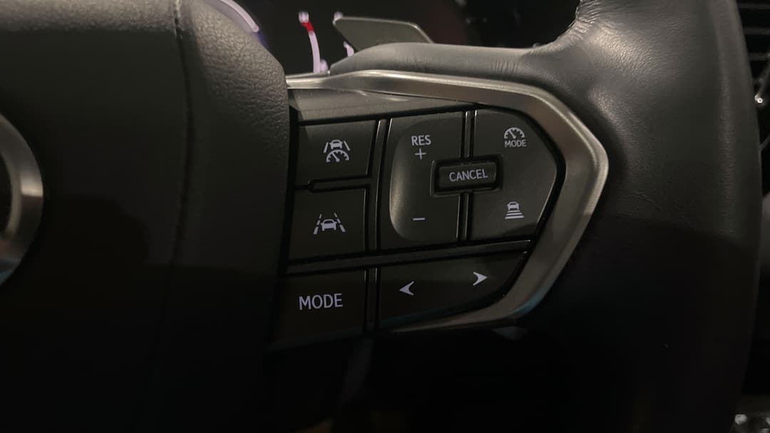 2023 Lexus Nx350h Luxury Hybrid AWD, Automatic, 21955 km, Cruise Control
