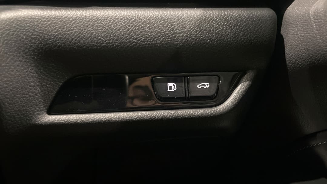 2023 Lexus Nx350h Luxury Hybrid AWD, Automatic, 21955 km, Utility Switches/Buttons