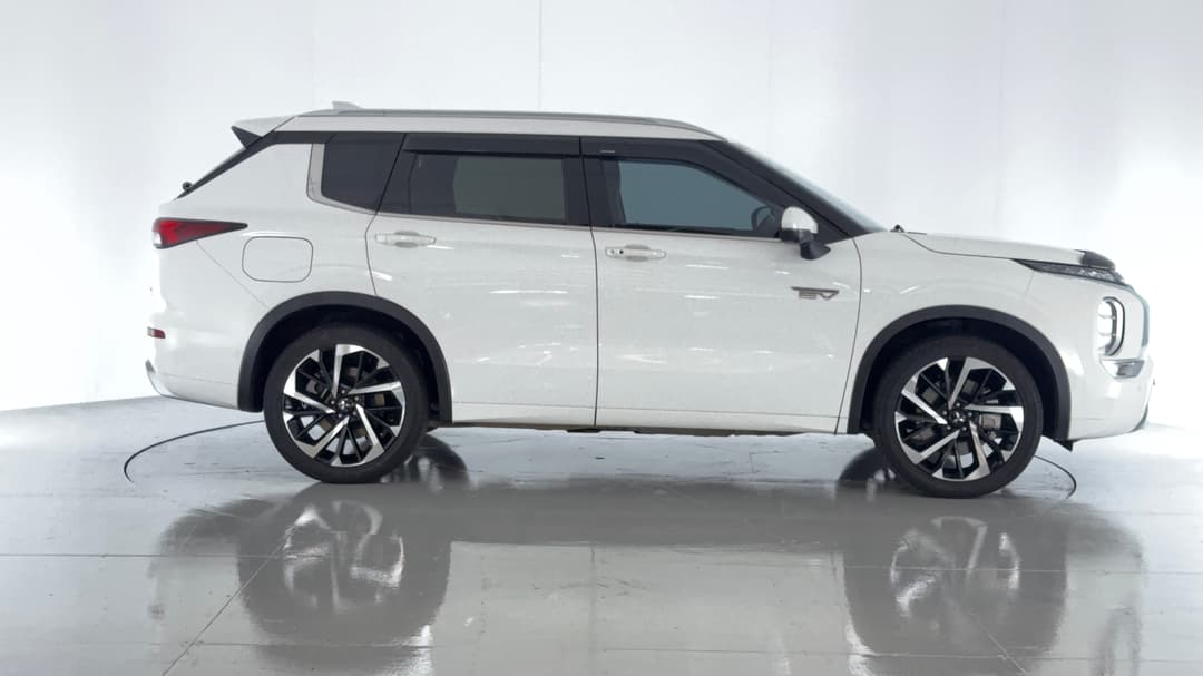 2024 Mitsubishi Outlander Phev Exceed 5+2 Seat (AWD), Automatic, 28953 km, Right Side View