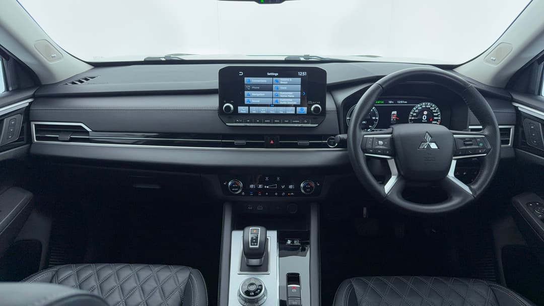 2024 Mitsubishi Outlander Phev Exceed 5+2 Seat (AWD), Automatic, 28953 km, Dashboard View