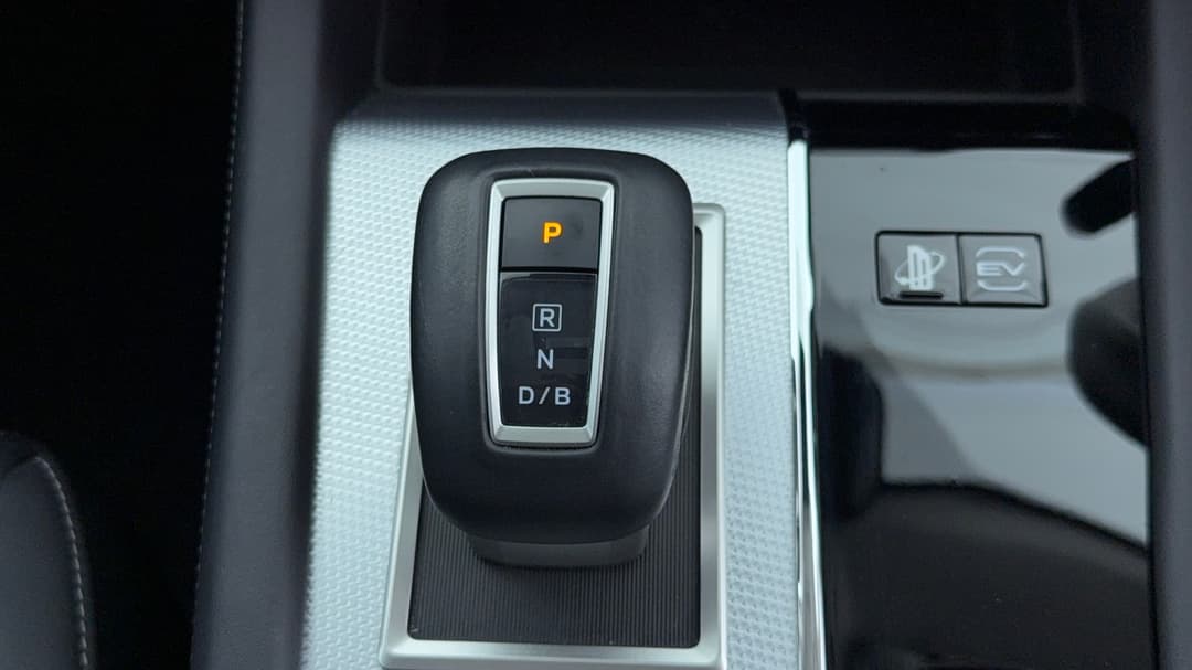 2024 Mitsubishi Outlander Phev Exceed 5+2 Seat (AWD), Automatic, 28953 km, Gear Lever 