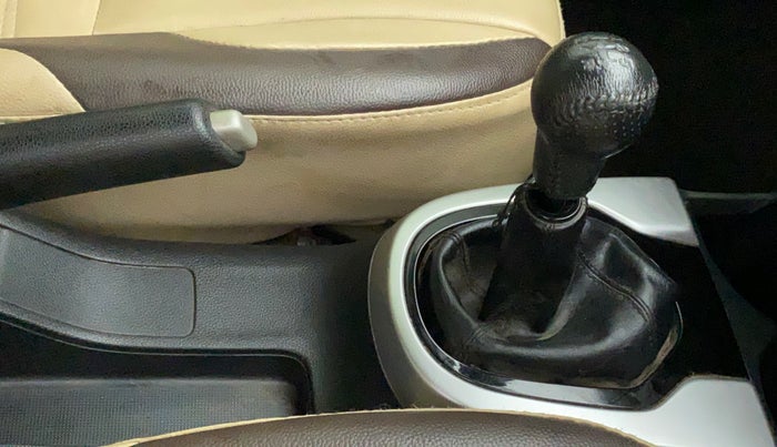 2018 Honda Jazz 1.2L I-VTEC V, Petrol, Manual, 30,416 km, Gear Lever