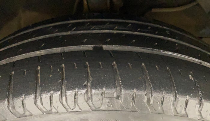 2019 Maruti Ertiga ZDI+ 1.5, Diesel, Manual, 39,103 km, Right Front Tyre Tread