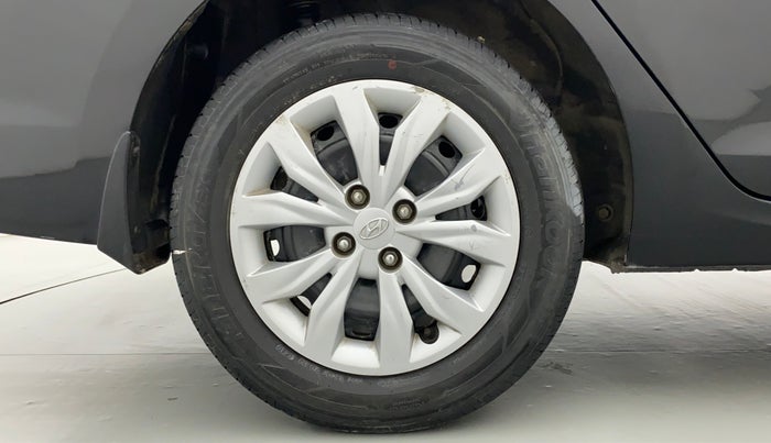 2019 Hyundai Verna 1.4 CRDi EX MT, Diesel, Manual, 56,943 km, Right Rear Wheel