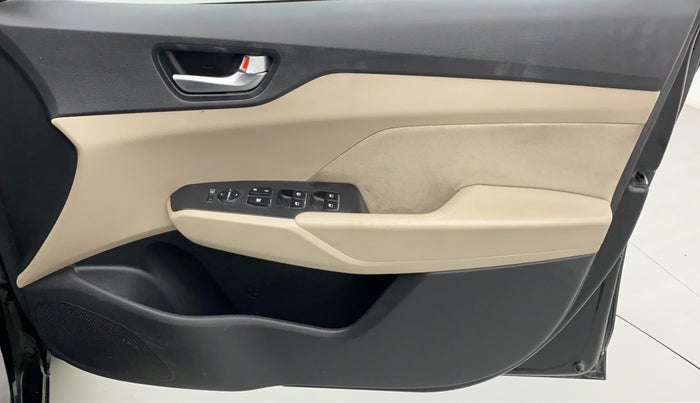 2019 Hyundai Verna 1.4 CRDi EX MT, Diesel, Manual, 56,943 km, Driver Side Door Panels Control