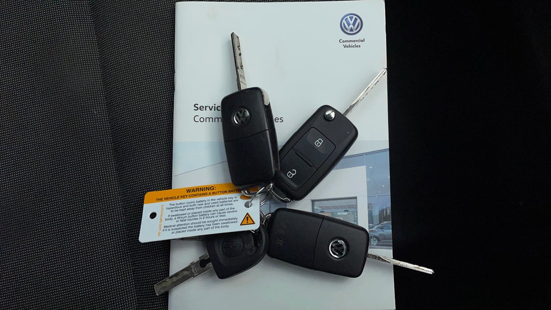 2018 Volkswagen Amarok Tdi420 Core Edition (4x4), Automatic, 95640 km, Key Close-up