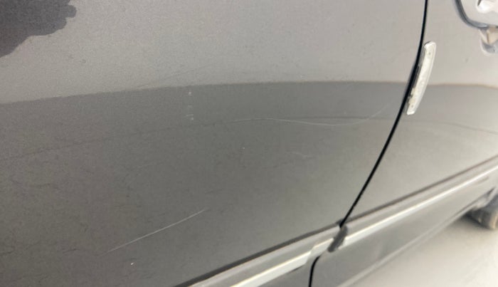 2020 Hyundai AURA SX 1.2 (O), Petrol, Manual, 59,429 km, Right rear door - Minor scratches