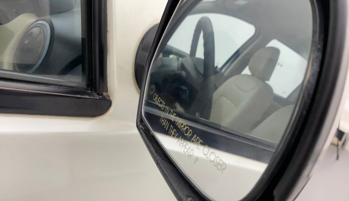 2012 Renault Duster 85 PS RXL DIESEL, Diesel, Manual, 94,279 km, Right rear-view mirror - Mirror motor not working