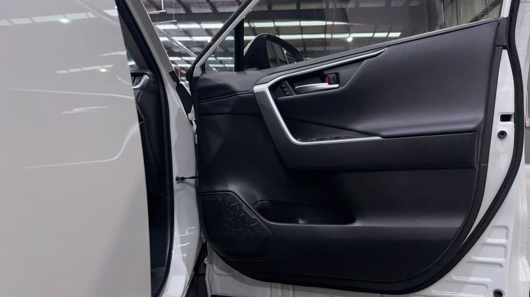 2020 Toyota RAV4 Cruiser (AWD) Hybrid, Automatic, 101391 km, Speaker View