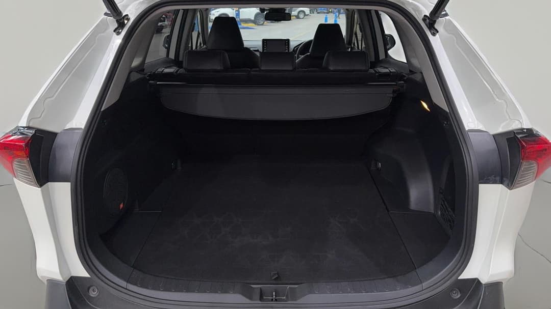 2020 Toyota RAV4 Cruiser (AWD) Hybrid, Automatic, 101391 km, Boot Inside View