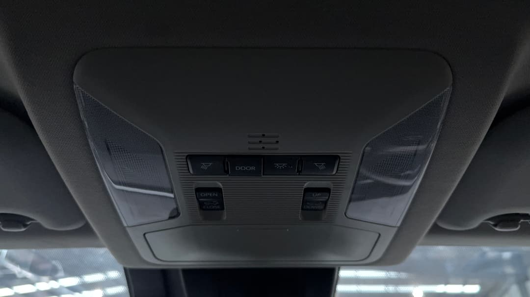 2020 Toyota RAV4 Cruiser (AWD) Hybrid, Automatic, 101391 km, On-Roof Controls/Sunglass holder