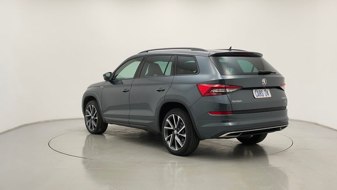 Left Back Diagonal (45- Degree) View