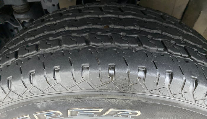 2021 Mahindra Thar LX  P 4WD AT CONVERTIBLE, Petrol, Automatic, 21,143 km, Left Front Tyre Tread