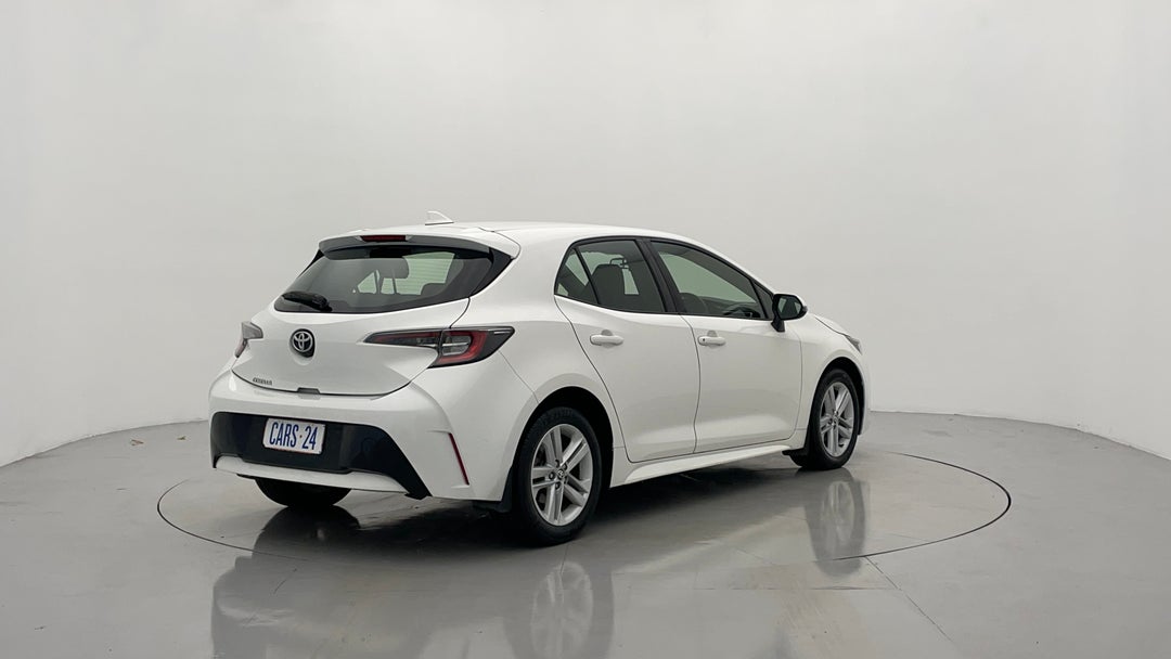 Right Back Diagonal (45- Degree) View