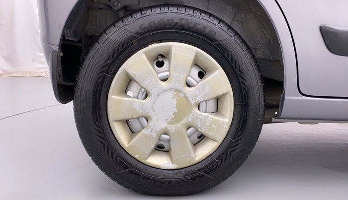 2013 Maruti Wagon R 1.0 LXI CNG, CNG, Manual, 54,865 km, Right Rear Wheel
