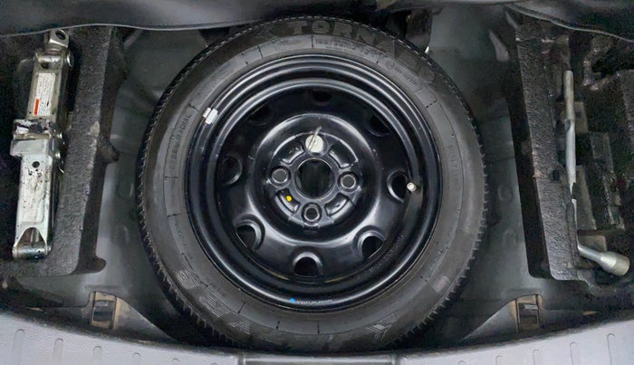 2013 Maruti Wagon R 1.0 VXI, Petrol, Manual, 81,583 km, Spare Tyre