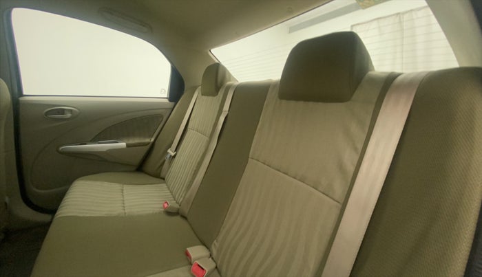 2014 Toyota Etios V, Petrol, Manual, 45,668 km, Right Side Rear Door Cabin