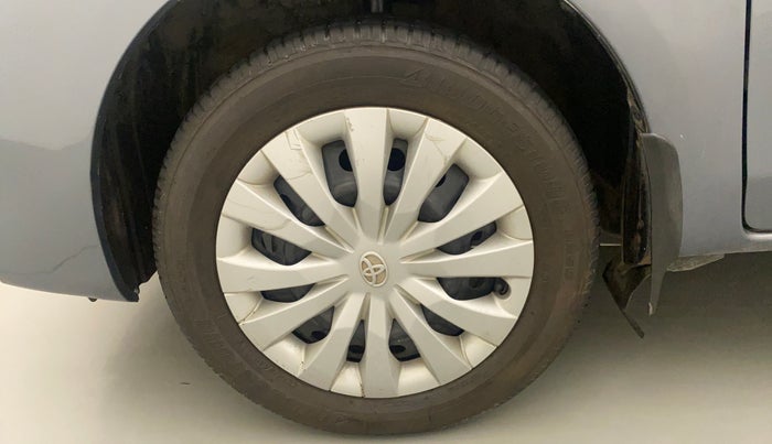 2014 Toyota Etios V, Petrol, Manual, 45,668 km, Left Front Wheel