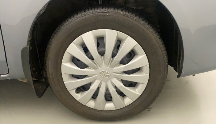 2014 Toyota Etios V, Petrol, Manual, 45,668 km, Right Front Wheel