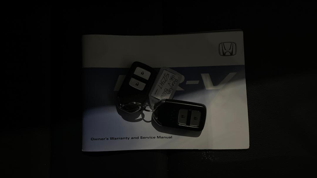 2017 Honda HR-V Vti-l, Automatic, 90918 km, Key Close-up