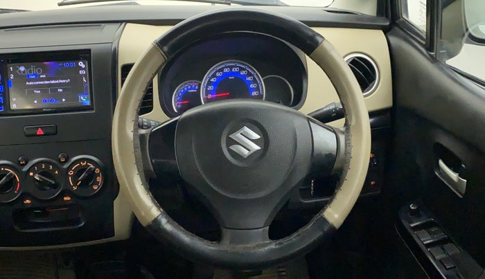 2017 Maruti Wagon R 1.0 VXI, Petrol, Manual, 74,622 km, Steering Wheel Close Up