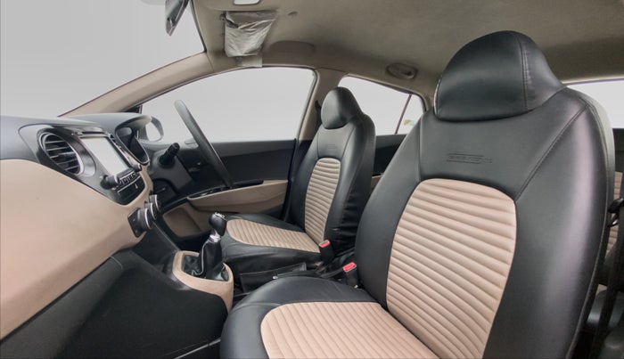 2017 Hyundai Grand i10 SPORTZ 1.2 KAPPA VTVT, Petrol, Manual, 79,029 km, Right Side Front Door Cabin