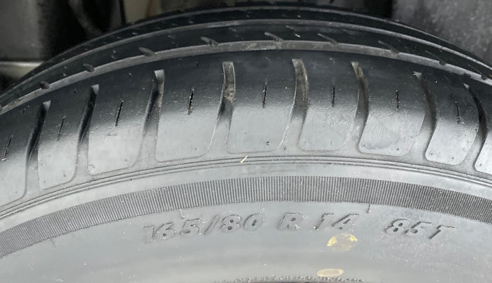 2019 Maruti Swift VXI D, Petrol, Manual, 28,615 km, Right Rear Tyre Tread
