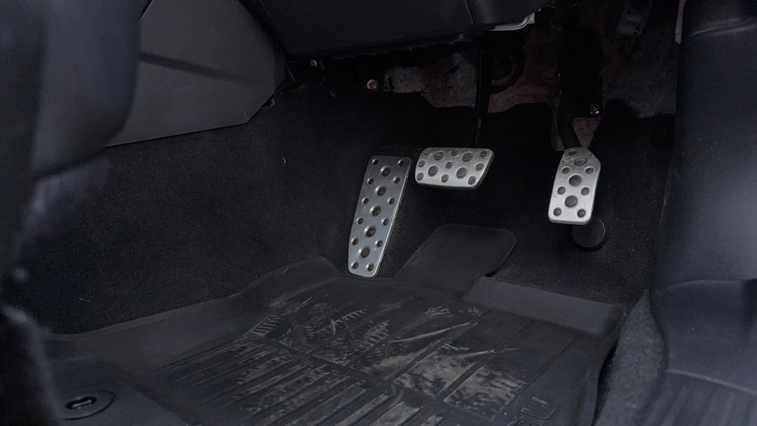 Pedals and Footmat