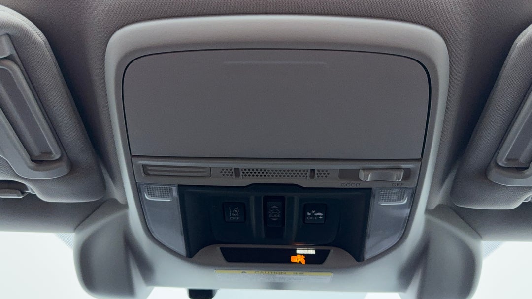 On-Roof Controls/Sunglass holder