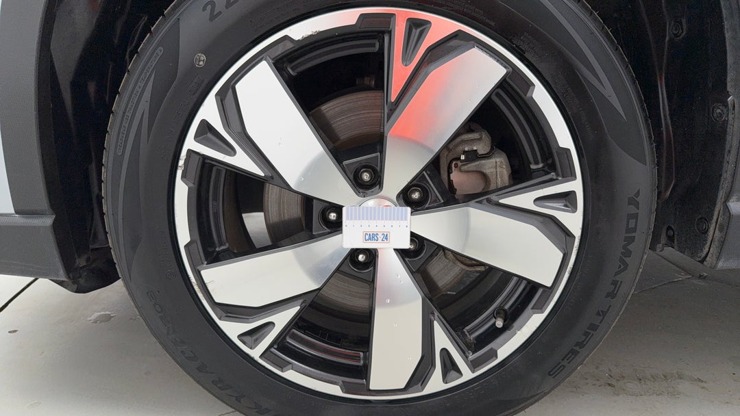 Wheels Rim Front LHS Gutter Rash