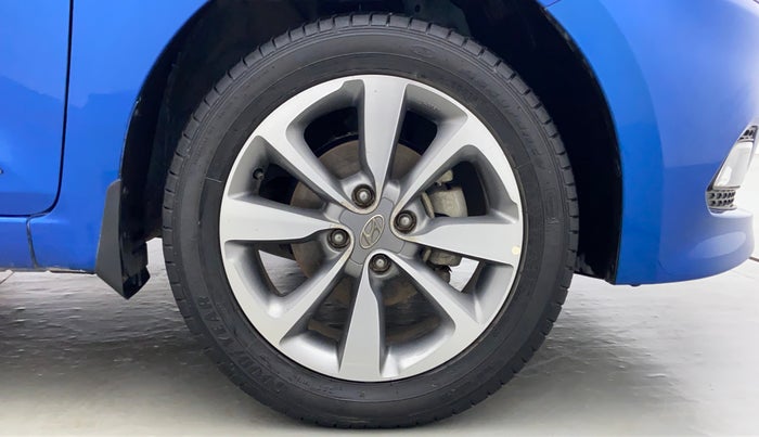 2017 Hyundai Elite i20 ASTA 1.2 (O), Petrol, Manual, 11,375 km, Right Front Tyre