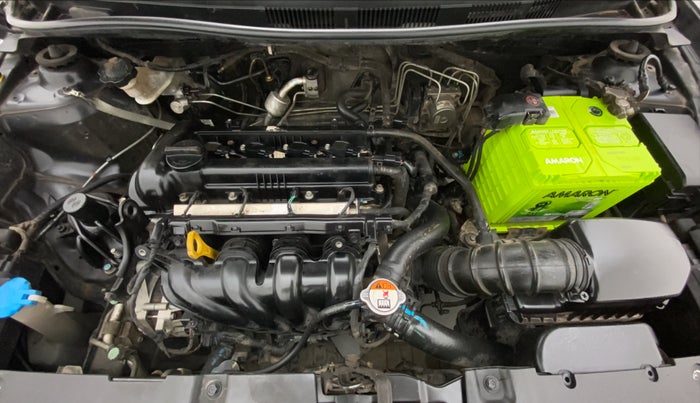 2011 Hyundai Verna FLUIDIC 1.6 VTVT SX, Petrol, Manual, 66,646 km, Open Bonet