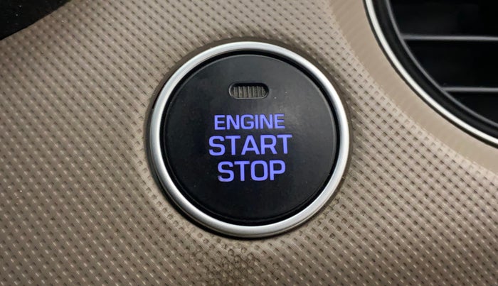 2018 Hyundai Grand i10 ASTA 1.2 KAPPA VTVT, Petrol, Manual, 38,564 km, Keyless Start/ Stop Button