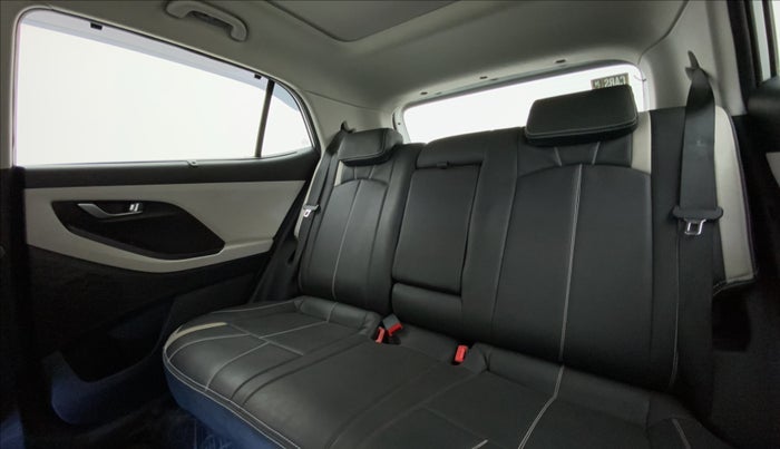 2022 Hyundai Creta SX 1.5 PETROL, Petrol, Manual, 8,971 km, Right Side Rear Door Cabin