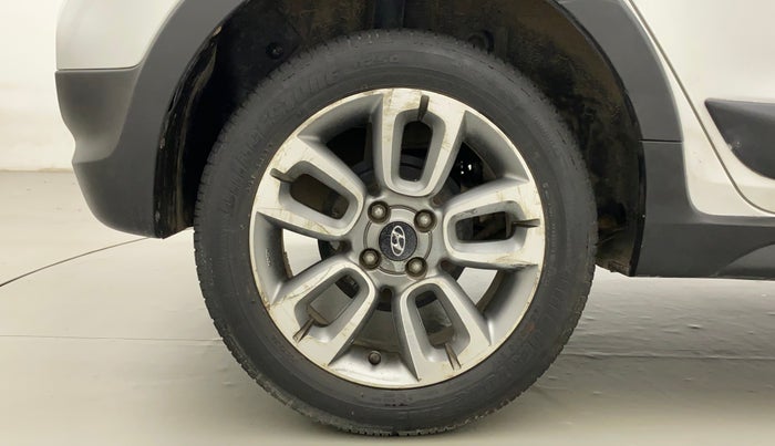 2015 Hyundai i20 Active 1.2 SX, Petrol, Manual, 50,983 km, Right Rear Wheel