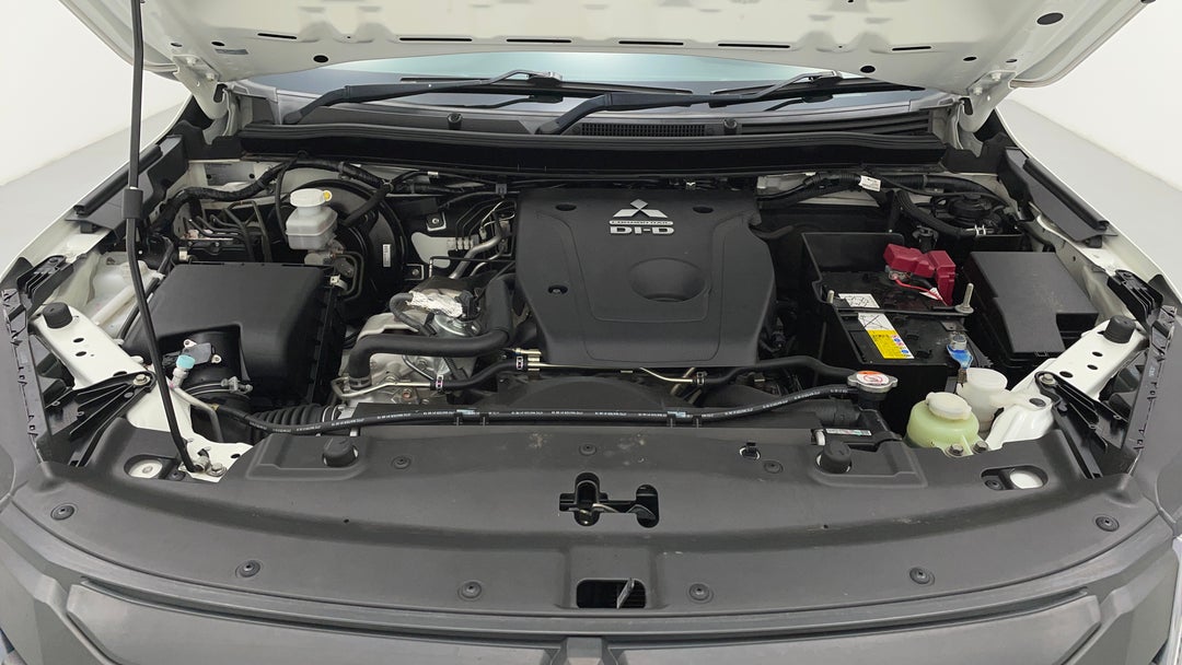 Open Bonnet (Engine)