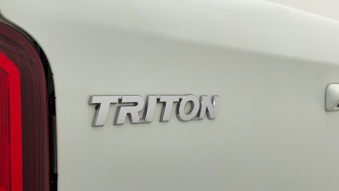 Badge (Boot Left Side)