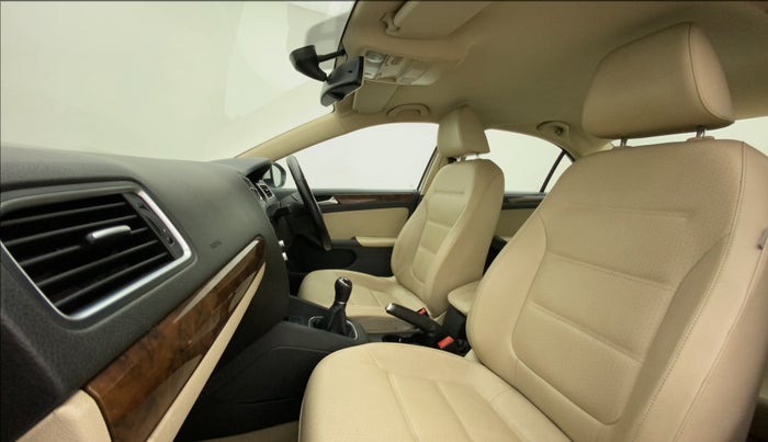 2013 Volkswagen Jetta COMFORTLINE TSI, Petrol, Manual, 1,09,357 km, Right Side Front Door Cabin