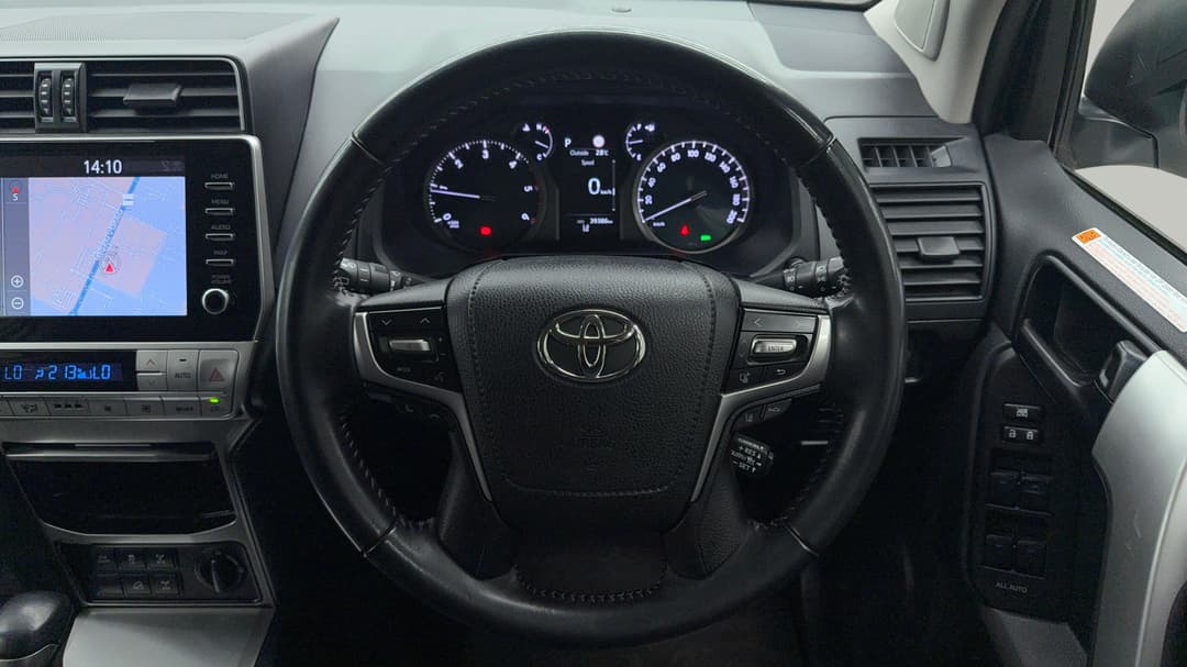 2022 Toyota Landcruiser Prado Gxl, Automatic, 39386 km, Steering Wheel Close-up