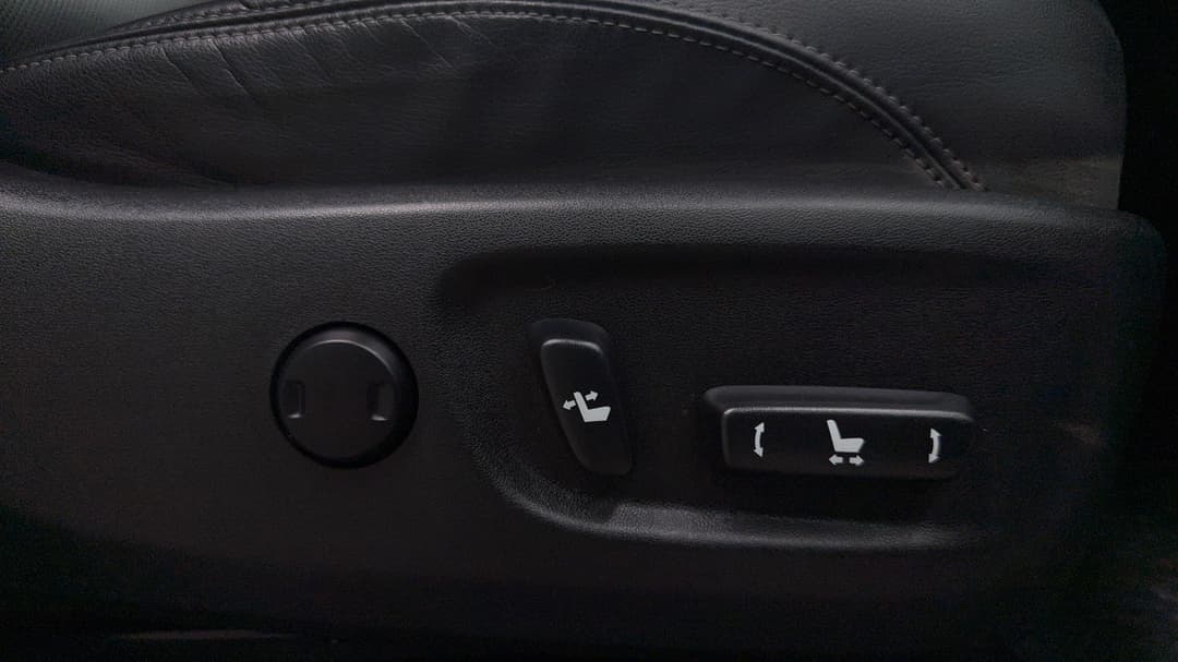 2022 Toyota Landcruiser Prado Gxl, Automatic, 39386 km, Drivers Side Adjustment Panel