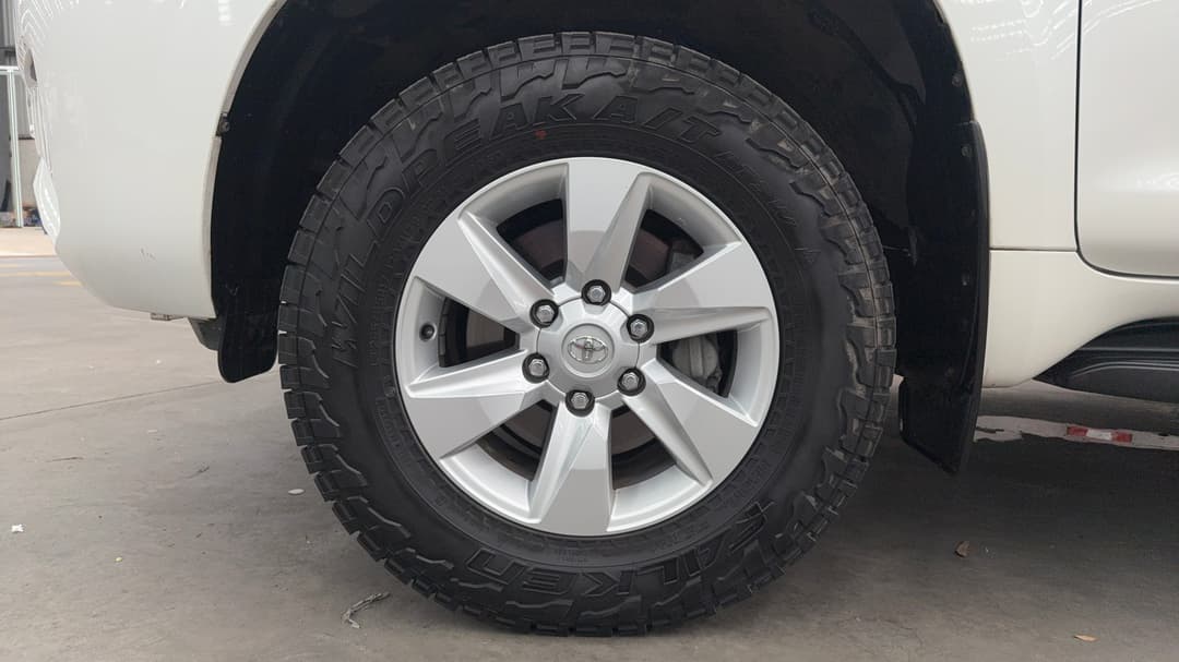 2022 Toyota Landcruiser Prado Gxl, Automatic, 39386 km, Left Front Wheel