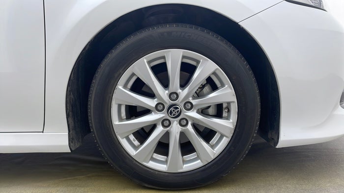 Toyota Camry-Right Front Tyre