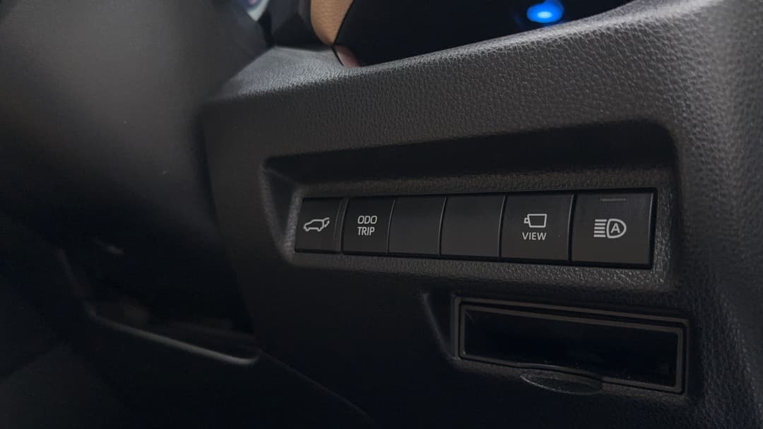 2024 Toyota RAV4 Cruiser (AWD) Hybrid, Automatic, 29409 km, Utility Switches/Buttons