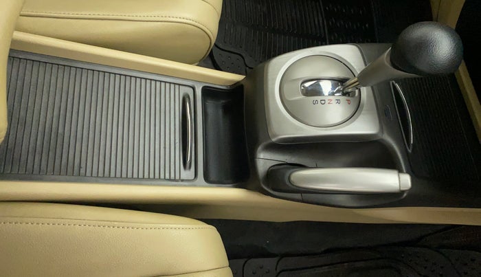 2011 Honda Civic 1.8L I-VTEC V AT SUNROOF, Petrol, Automatic, 25,968 km, Gear Lever