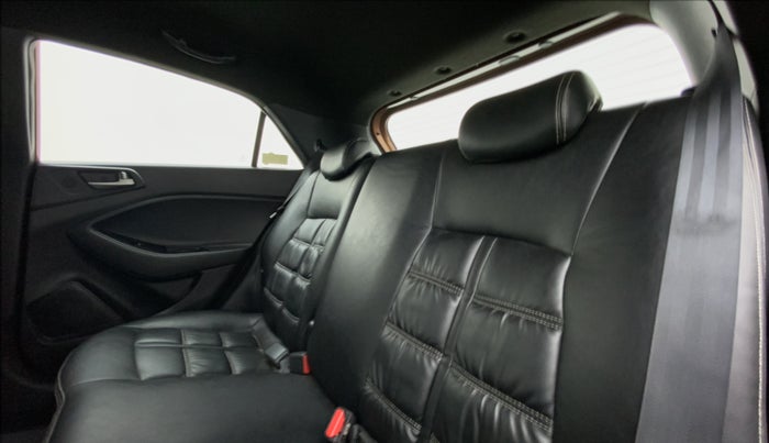 2017 Hyundai i20 Active 1.4 SX, Diesel, Manual, 33,802 km, Right Side Rear Door Cabin