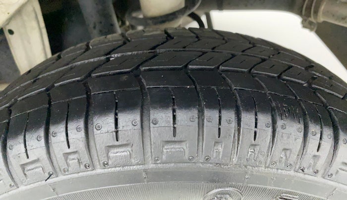 2018 Maruti Alto 800 LXI, Petrol, Manual, 19,295 km, Left Rear Tyre Tread